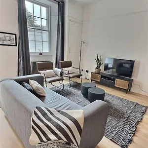  Apartment Luxury Quiet 2 Bed